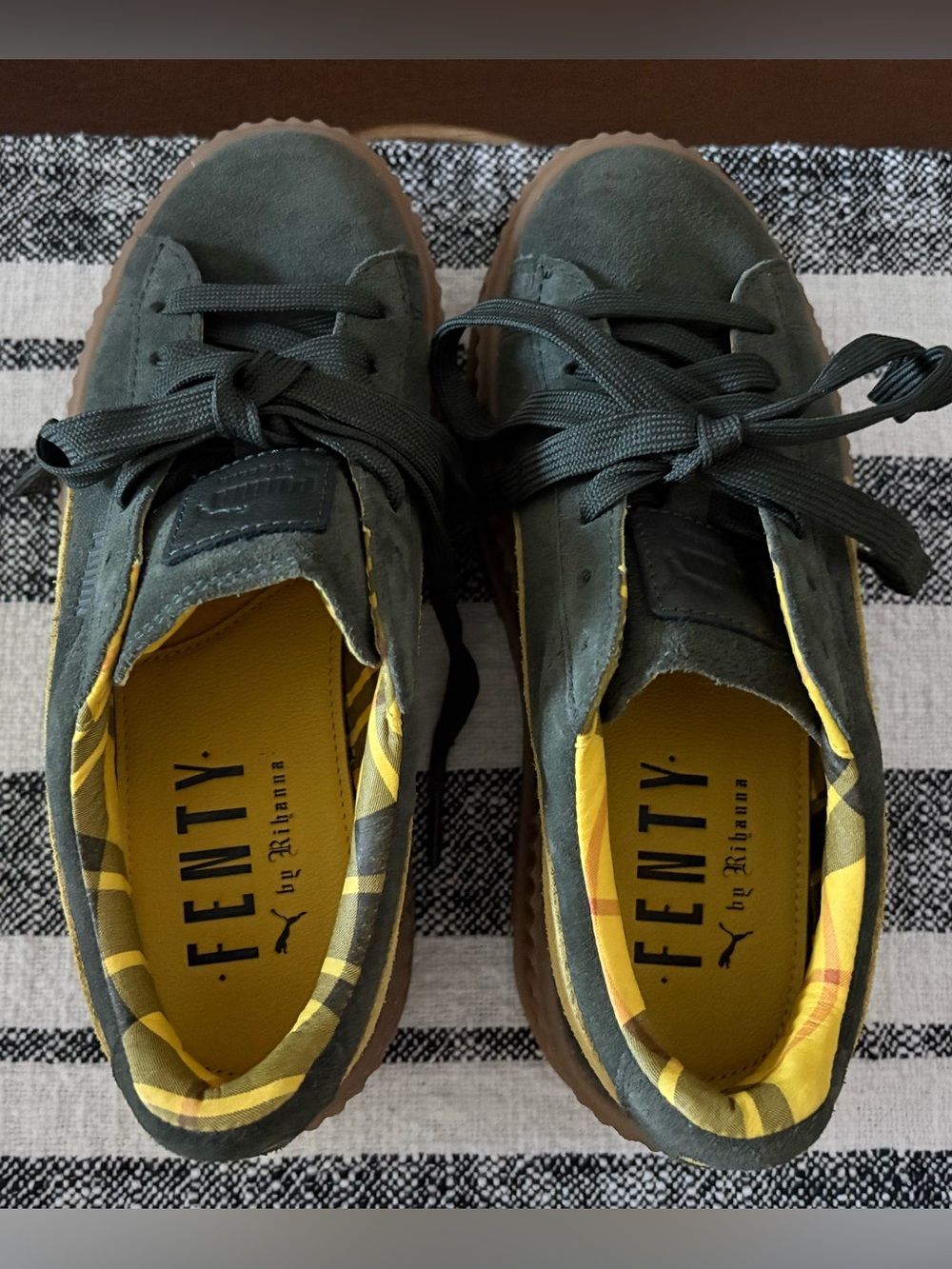 PUMA Fenty x Rihanna Cleated Creeper Suede Rosin Lemon Women’s 8 366268-01 - Picture 9 of 13